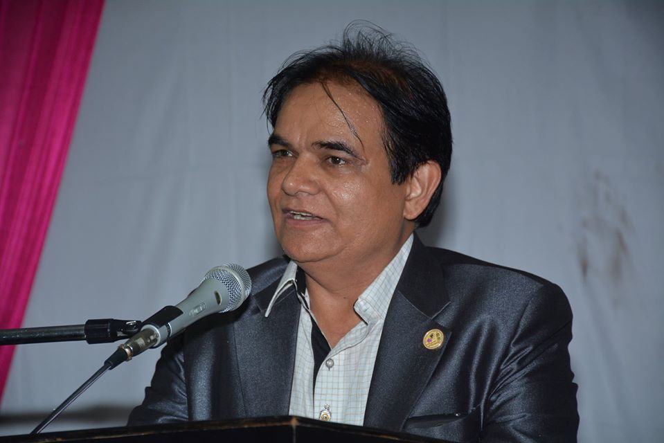 CONDUCTING TRAININGS